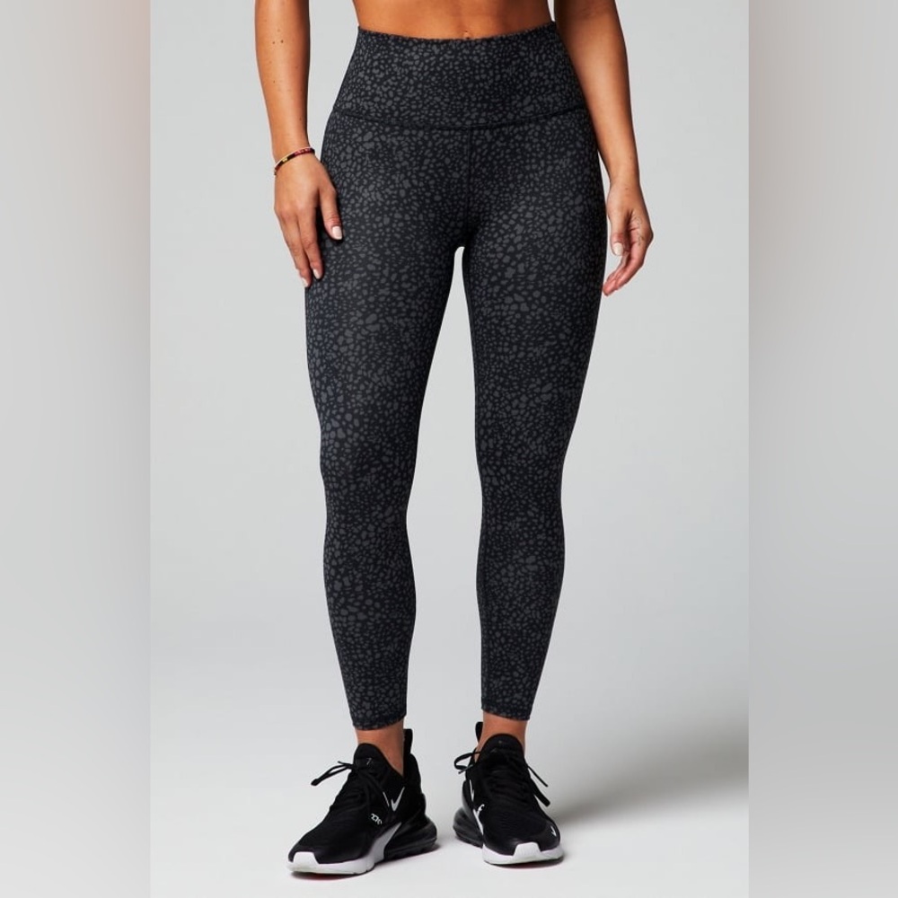 Never Worn - Spotted Fabletics High-Waisted Leggings